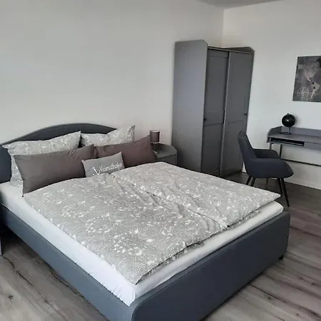 Cozy Businessapartment/wlan Lauchhammer